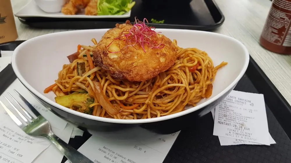 Nouilles Aux Tofu Et Oeuf