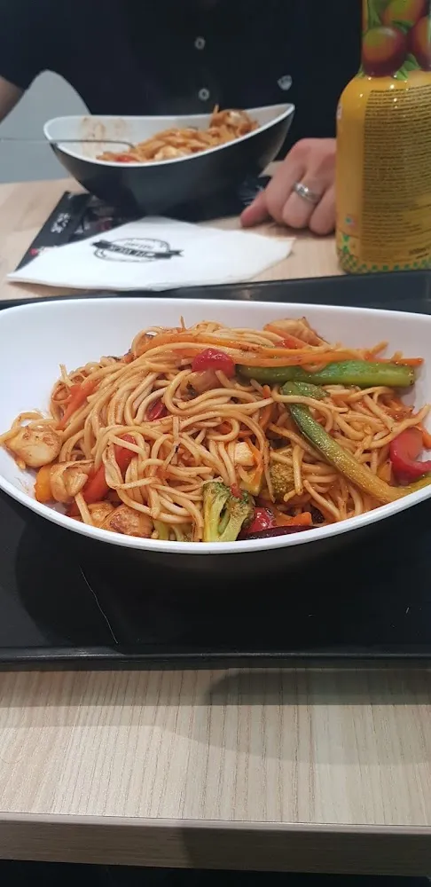 Nouilles Sautées Poulet